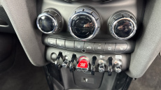 MINI Hatchback 1.5 Cooper Classic 3dr Auto [Comfort/Nav Pack] Petrol Hatchback